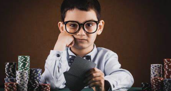 A child uses beginning gamblers tips to play poker