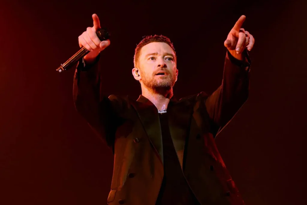 Justin Timberlake performing